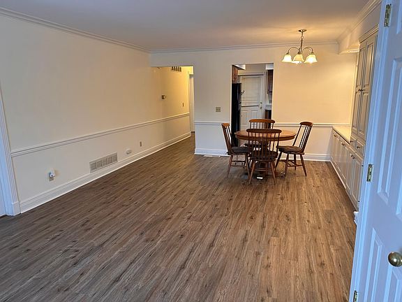 Open iving/dining area