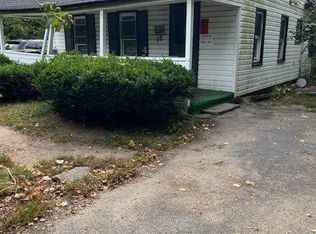 17 Vail Ave, Riverhead, NY 11901