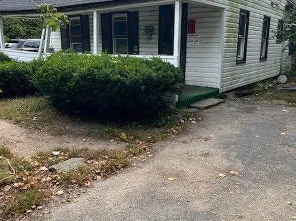 17 Vail Avenue, Riverhead, NY 11901