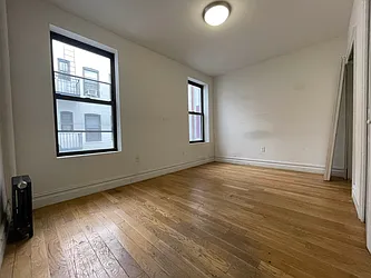 Rented by Hillel Realty Group