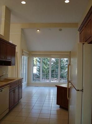 5th image of 200 Abbott Woods Dr