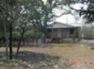 27 Retama Dr, Morgans Point, TX 76513