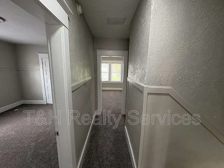 22 E Parkview Ave — Photo 12