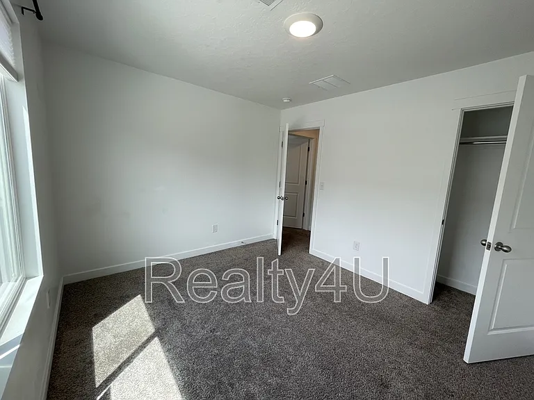 1088 E Waterway Ln #1 — Photo 10
