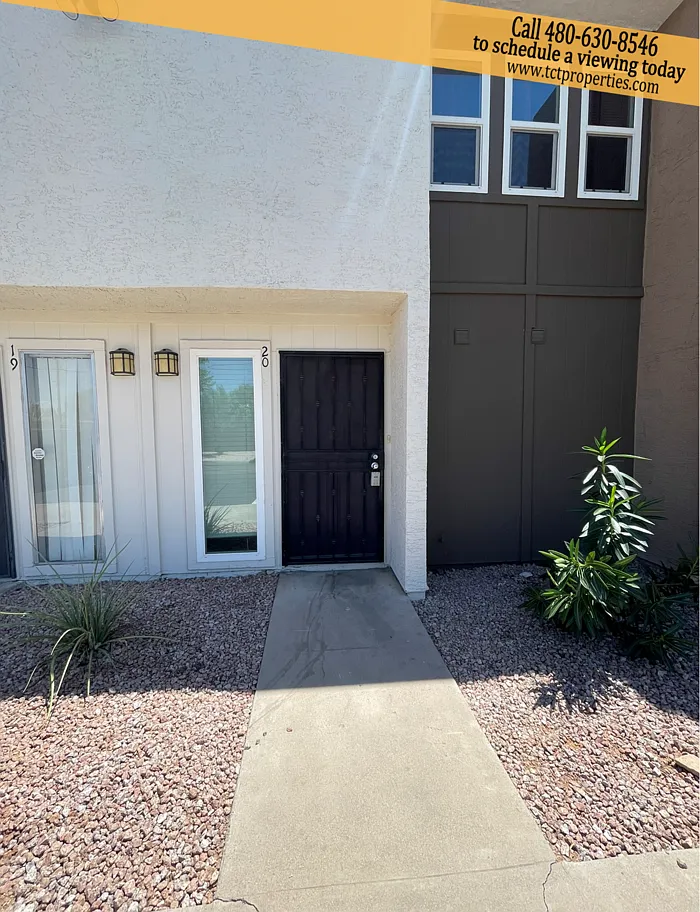 2 bed, 1.5 bath, 1104 sqft, $1,400 — Photo 1