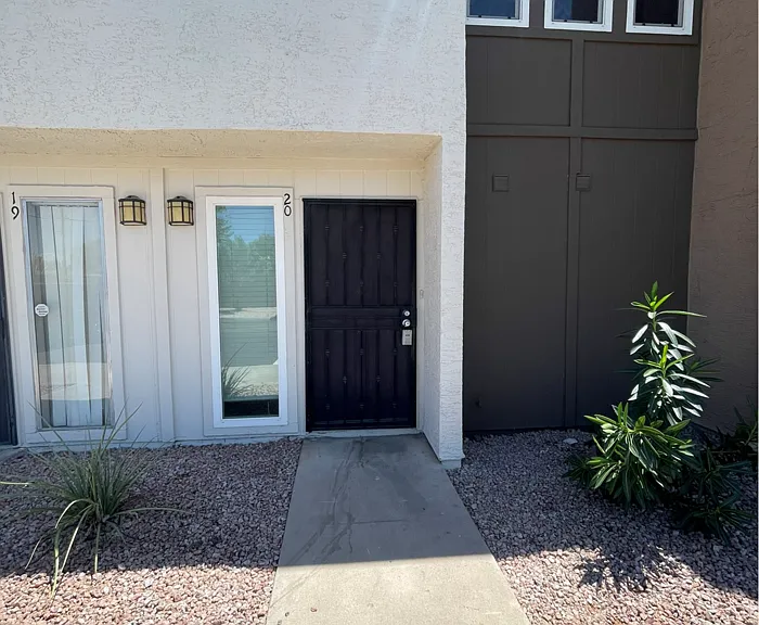 604 E Weber Dr #20 — Photo 1