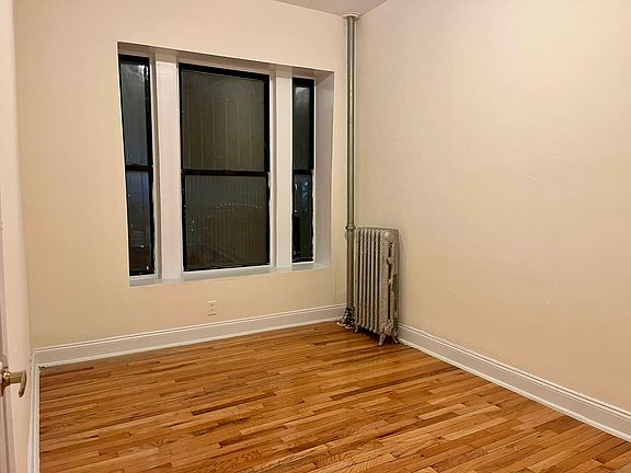 5th image of 470 W 165th St #1D
