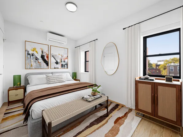 602 Pacific Street image 4 of 6