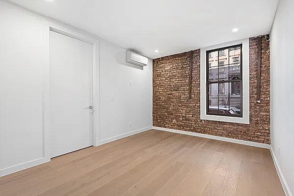 Rented by Fountain Realty Group | media 33
