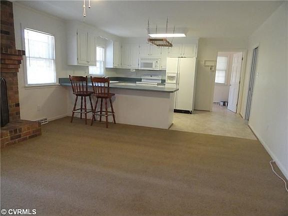 2nd image of 11066 Linderwood Dr