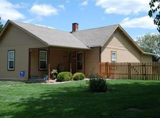 107 N Cockrell St, Holden, MO 64040