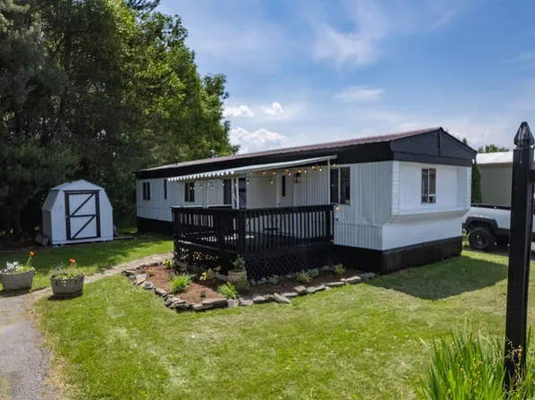 1100 Kootenai Cutoff Rd #11, Ponderay, ID 83852