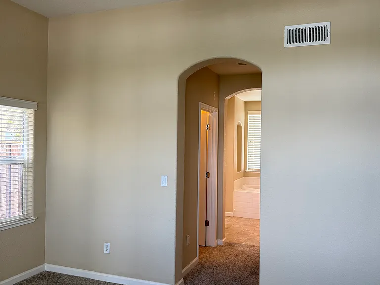 1131 Park Ln — Photo 23