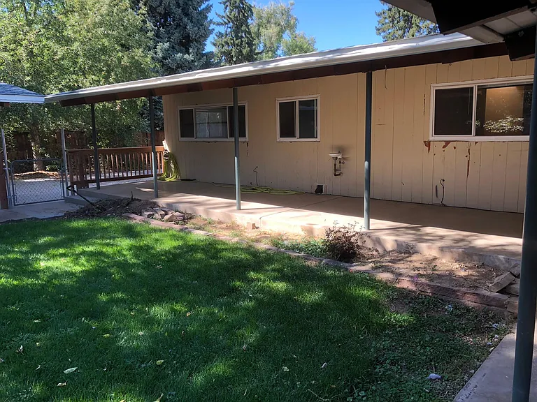 2201 Loyola Ave — Photo 4