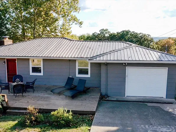 22200 Leawood Drive, Wheatland, MO 65779