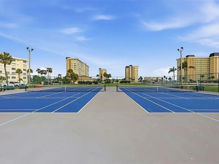 4775 Cove Cir #106 — Photo 33