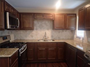 1826 Skylark Dr, Arlington, TX 76010