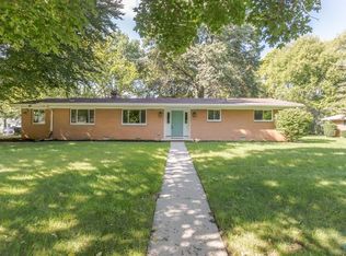 2216 Heatherwood Dr, Toledo, OH 43614