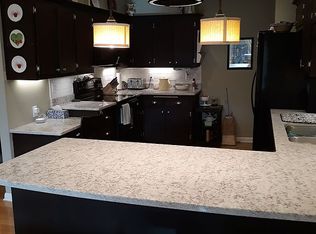 6029 Glenwood Dr, Greendale, WI 53129