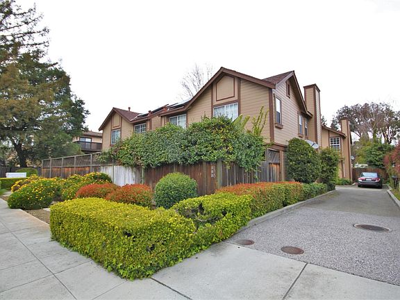 3rd image of 143 Crescent Ave