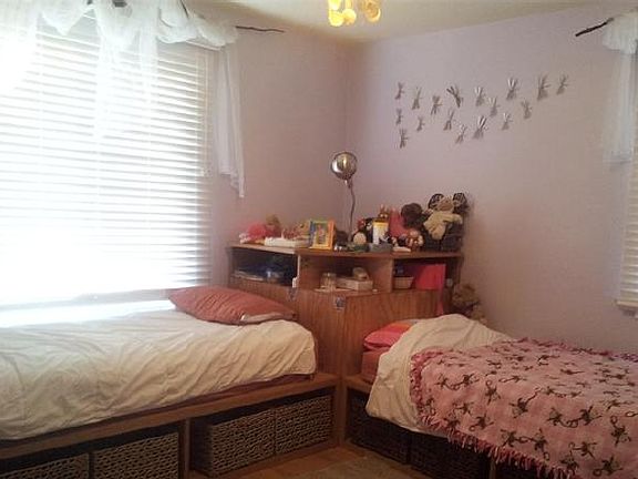 4th image of 5681-83 Mary Lane Dr