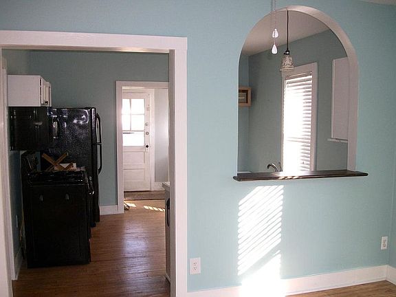 3rd image of 621 Truitt St