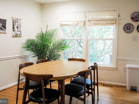 5th image of 5401 New London Park Dr