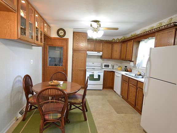 4th image of 2105 E McPherson St
