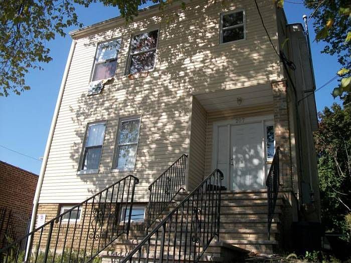 1st image of 207-209 Stuyvesant Ave