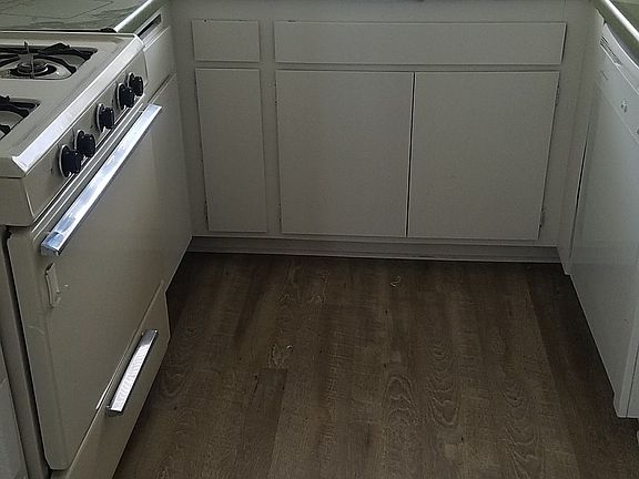 3rd image of 2179 Pierpont Blvd