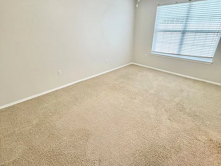 2390 Marina Dr — Photo 32