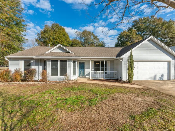 114 Hollow Cv, Crestview, FL 32539