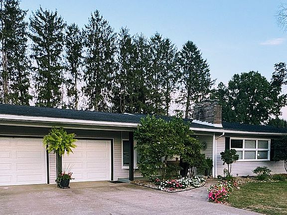 2nd image of 204 Clark Dr
