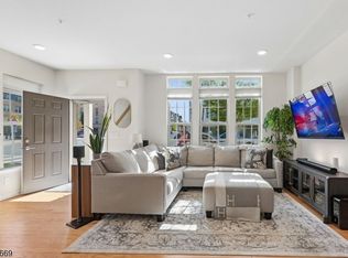 1002 Station Rd, Somerville Boro, NJ 08876