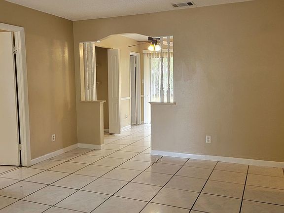 2nd image of 3211 Pinellas Pl