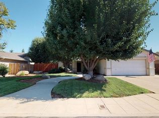 2845 Dennis Ave, Clovis, CA 93611