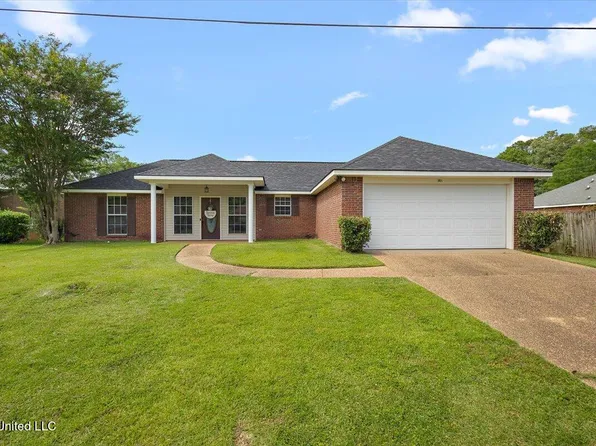 201 Trahon Cv, Byram, MS 39272