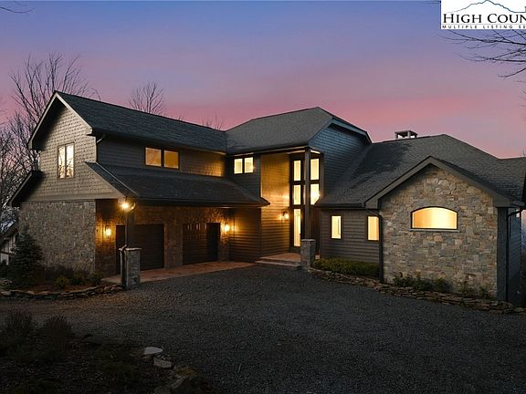 2nd image of 110 Pinnacle Ridge Road