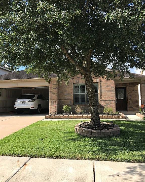 1st image of 11319 Cabbot Cove Ct
