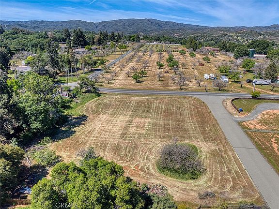 3rd image of 1755 Quail Ridge Rd