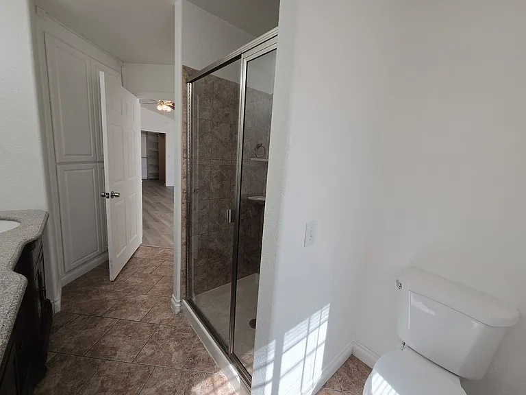 1612 N Torrey Pines Dr #104 — Photo 19