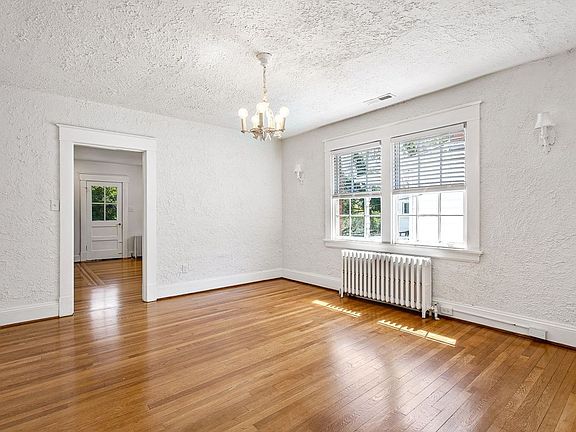 4th image of 3227 Hanes Ave