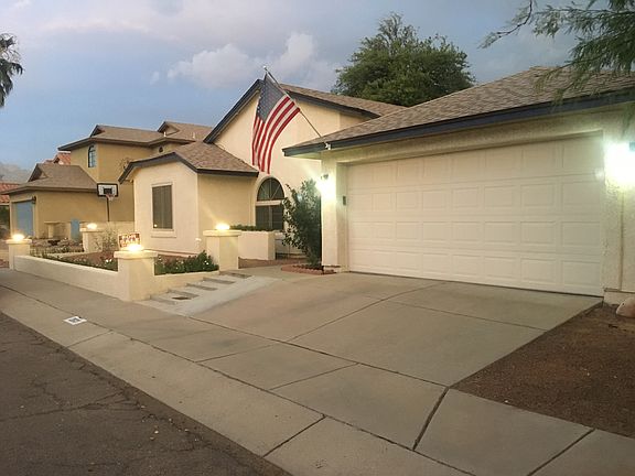 2nd image of 2621 W Camino Del Venegas
