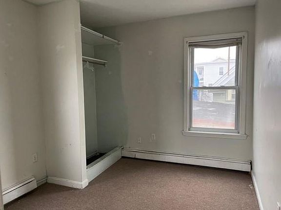 5th image of 161 Lincoln Ave
