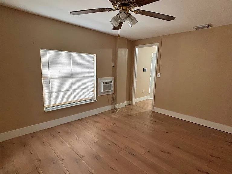 3628 SW 6th St #1 — Photo 1