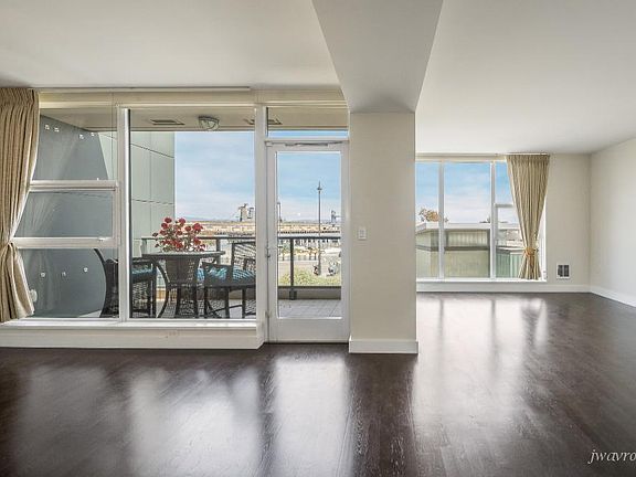 2nd image of 330 Mission Bay Blvd #115