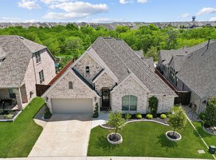 1112 Bluestem Dr, Aubrey, TX 76227