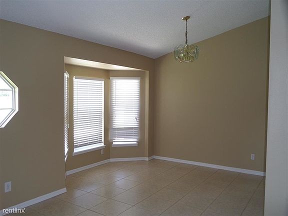 5th image of 117 Highland Dr
