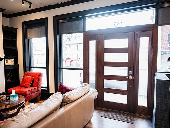 5th image of 275 S Limestone St #135