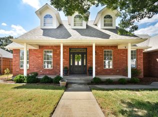 2206 Meadow Lark Dr, Duncan, OK 73533